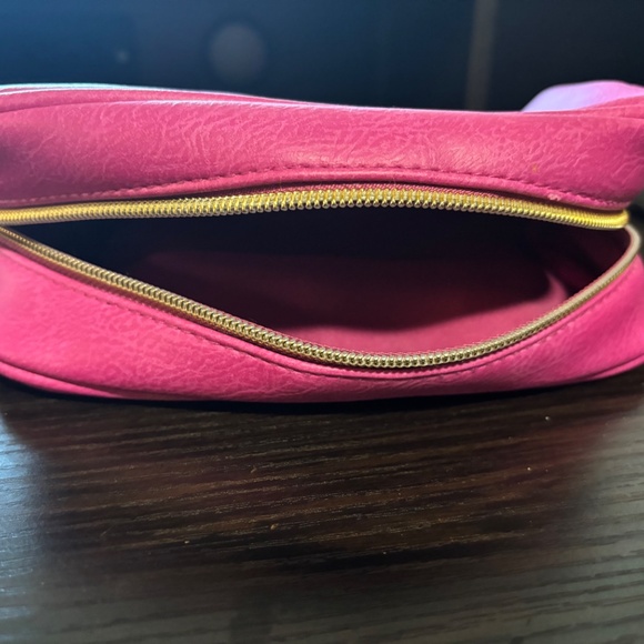 Great condition Pink make up bag - Picture 2 of 4